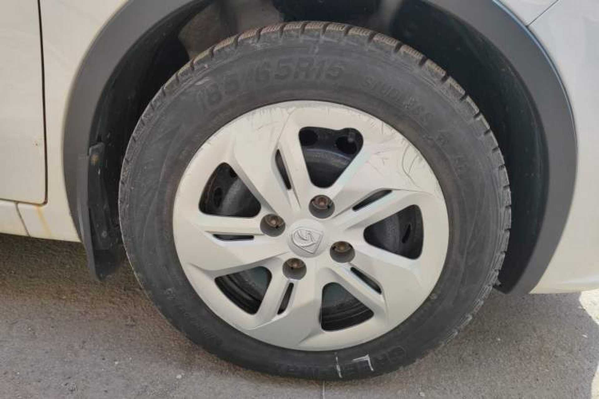 Used Baojun 310W 2017 1.5L Manual Comfort Version China V Right Front Wheel Hub