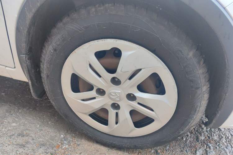 Used Baojun 310W 2017 1.5L Manual Comfort Version China V Right Front Wheel Hub