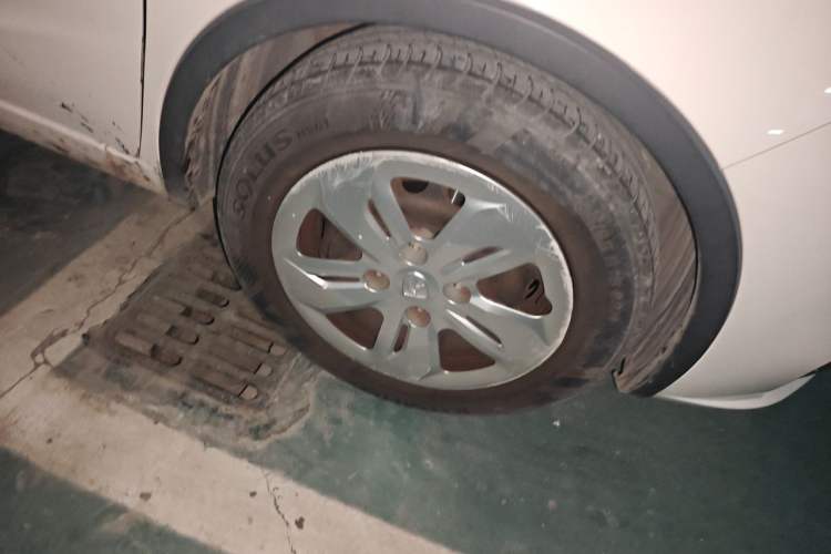 Used Baojun 310W 2017 1.5L Manual Comfort Version China V Right Front Wheel Hub