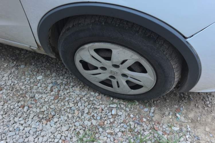 Used Baojun 310W 2017 1.5L Manual Comfort Version China V Right Front Wheel Hub