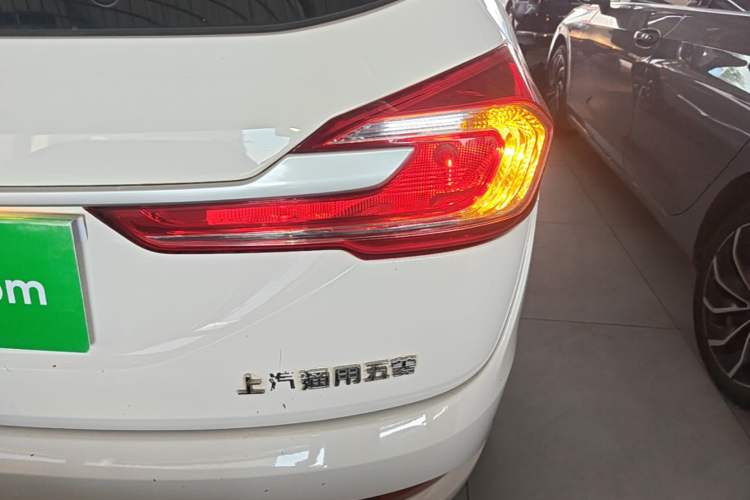 Used Baojun 310W 2017 1.5L Manual Comfort Version China V Right Rear Taillight