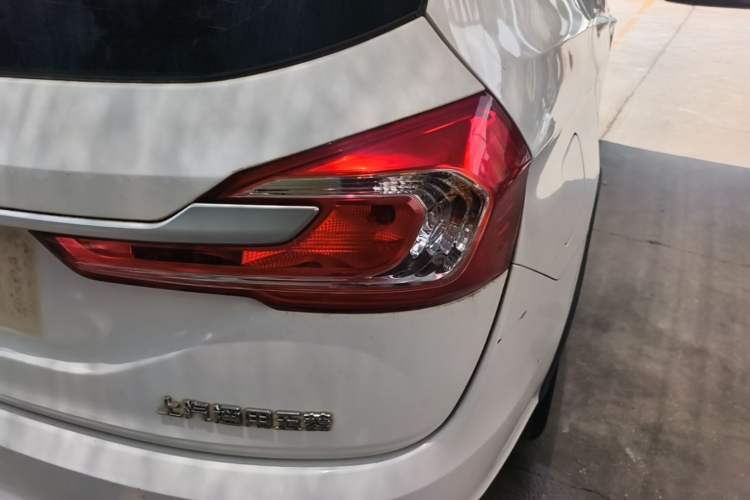 Used Baojun 310W 2017 1.5L Manual Comfort Version China V Right Rear Taillight