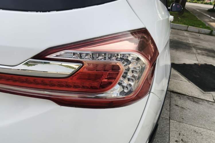 Used Baojun 310W 2017 1.5L Manual Fashion Model China V Right Rear Taillight