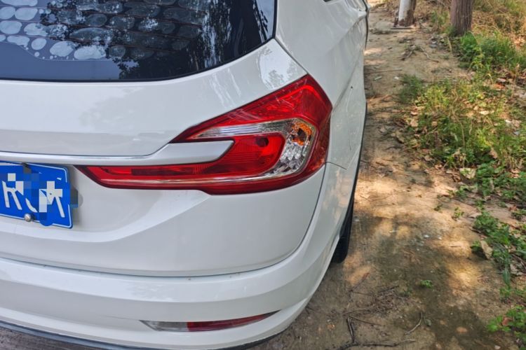 Used Baojun 310W 2017 1.5L Manual Comfort Version China V Right Rear Taillight
