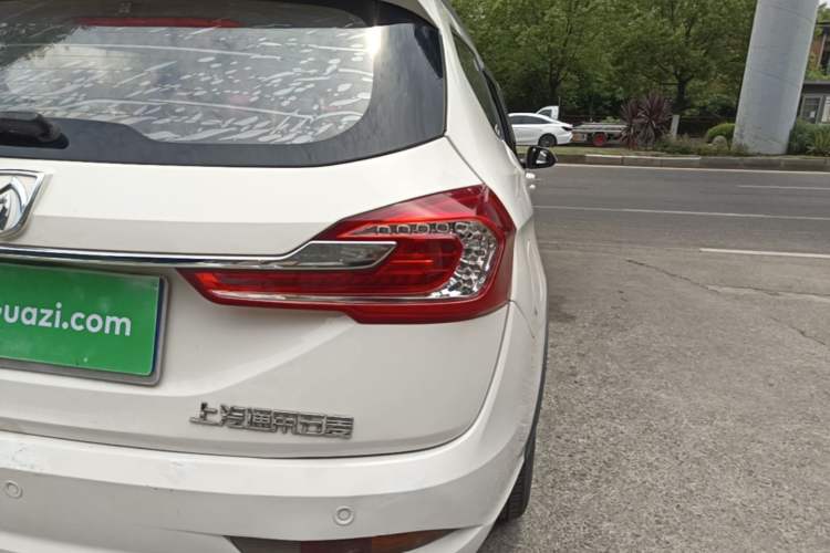 Used Baojun 310W 2017 1.5L Manual Fashion Model China V Right Rear Taillight