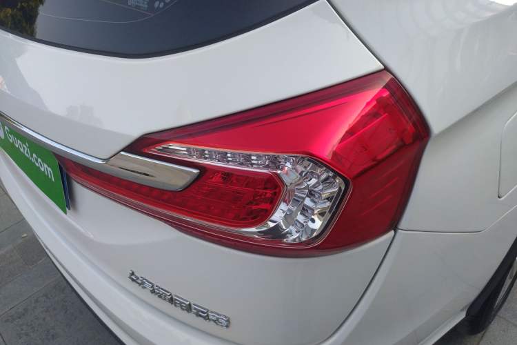 Used Baojun 310W 2017 1.5L Manual Fashion Edition China VI Right Rear Taillight