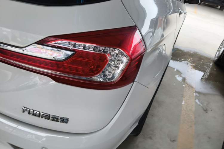 Used Baojun 310W 2017 1.5L Manual Fashion Model China V Right Rear Taillight