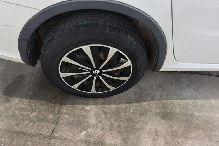 Used Baojun 310W 2017 1.5L Manual Comfort Version China V Right Rear Wheel Hub