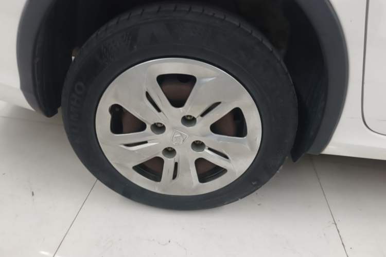 Used Baojun 310W 2017 1.5L Manual Comfort Version China V Right Rear Wheel Hub