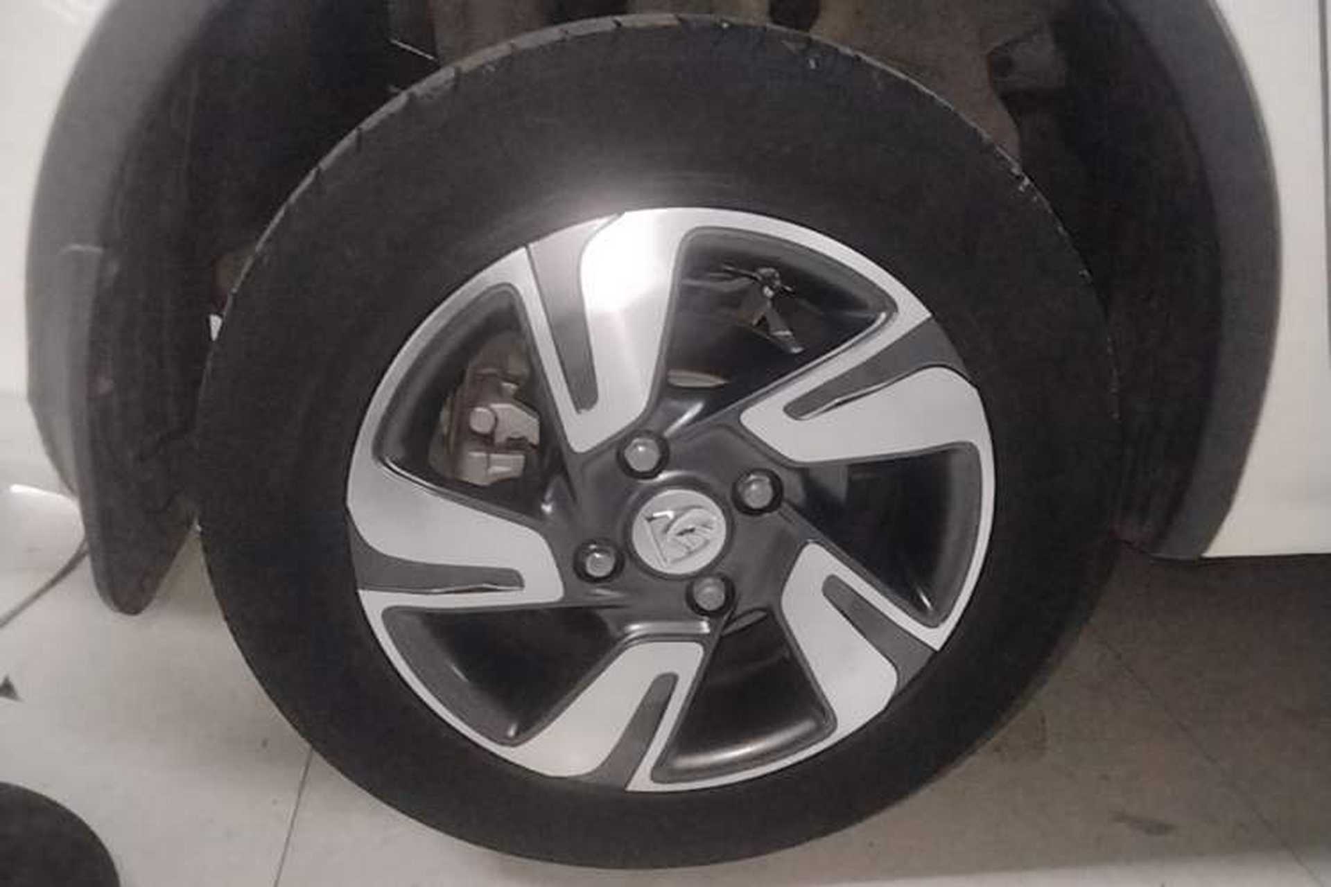 Used Baojun 310W 2017 1.5L Manual Luxury Edition China V Right Rear Wheel Hub