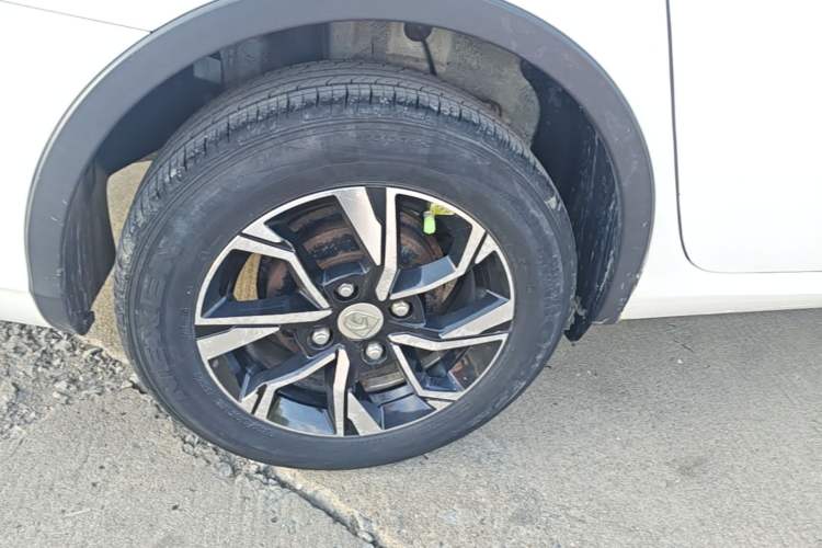 Used Baojun 310W 2017 1.2L Manual Value Edition China V Right Rear Wheel Hub