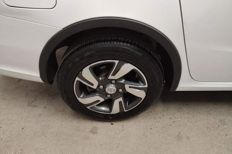 Used Baojun 310W 2017 1.5L Manual Luxury Edition China V Right Rear Wheel Hub