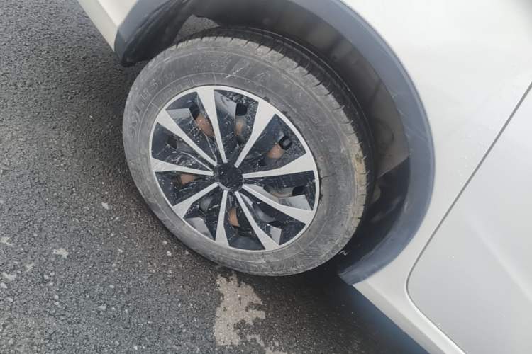 Used Baojun 310W 2017 1.5L Manual Comfort Version China V Right Rear Wheel Hub