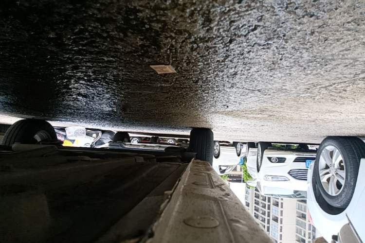 Used Baojun 310W 2017 1.5L Manual Fashion Model China V Right Side Sill