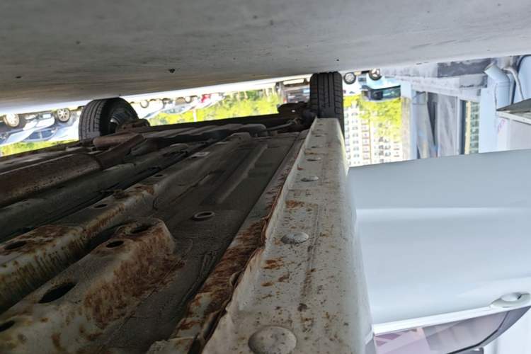 Used Baojun 310W 2017 1.5L Manual Fashion Model China V Right Side Sill