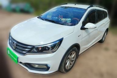 Used Baojun 310W 2017 1.5L Manual Fashion Model China V