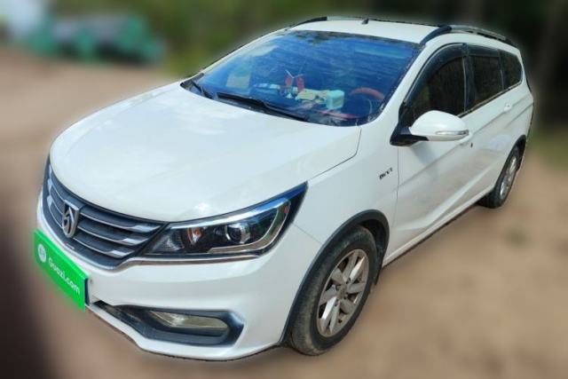 Used Baojun 310W 2017 1.5L Manual Fashion Model China V