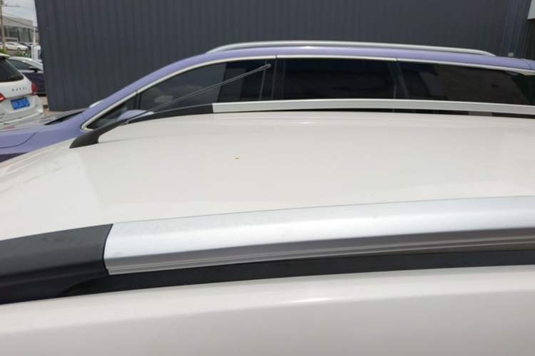 Used Baojun 310W 2017 1.5L Manual Comfort Version China VI Emission Standard Roof