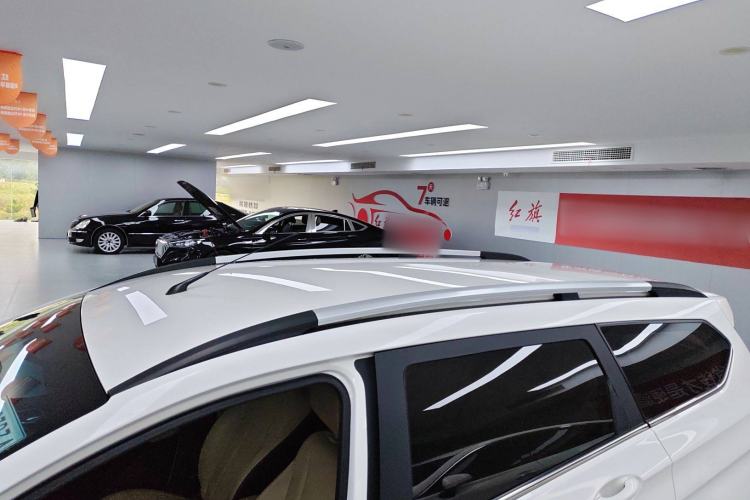 Used Baojun 310W 2017 1.5L Manual Fashion Edition China VI Roof