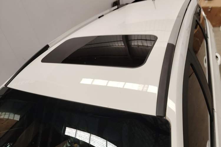 Used Baojun 310W 2017 1.5L Manual Luxury Edition China V Roof