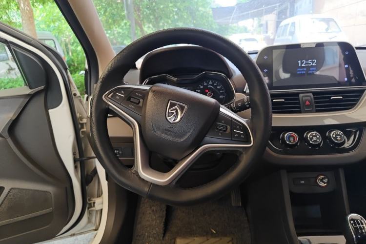 Used Baojun 310W 2017 1.5L Manual Fashion Edition China VI Steering Wheel