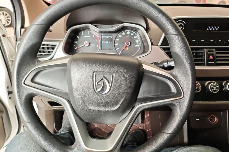 Used Baojun 310W 2017 1.5L Manual Comfort Version China V Steering Wheel