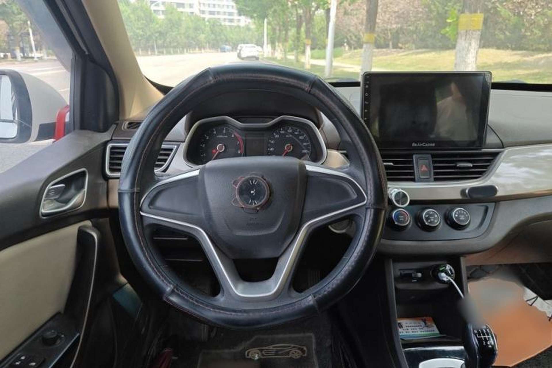 Used Baojun 310W 2017 1.5L Manual Comfort Version China VI Emission Standard Steering Wheel