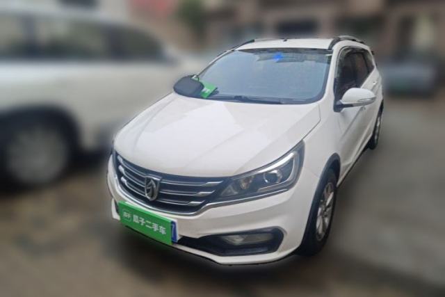Used Baojun 310W 2017 1.5L Manual Fashion Model China V