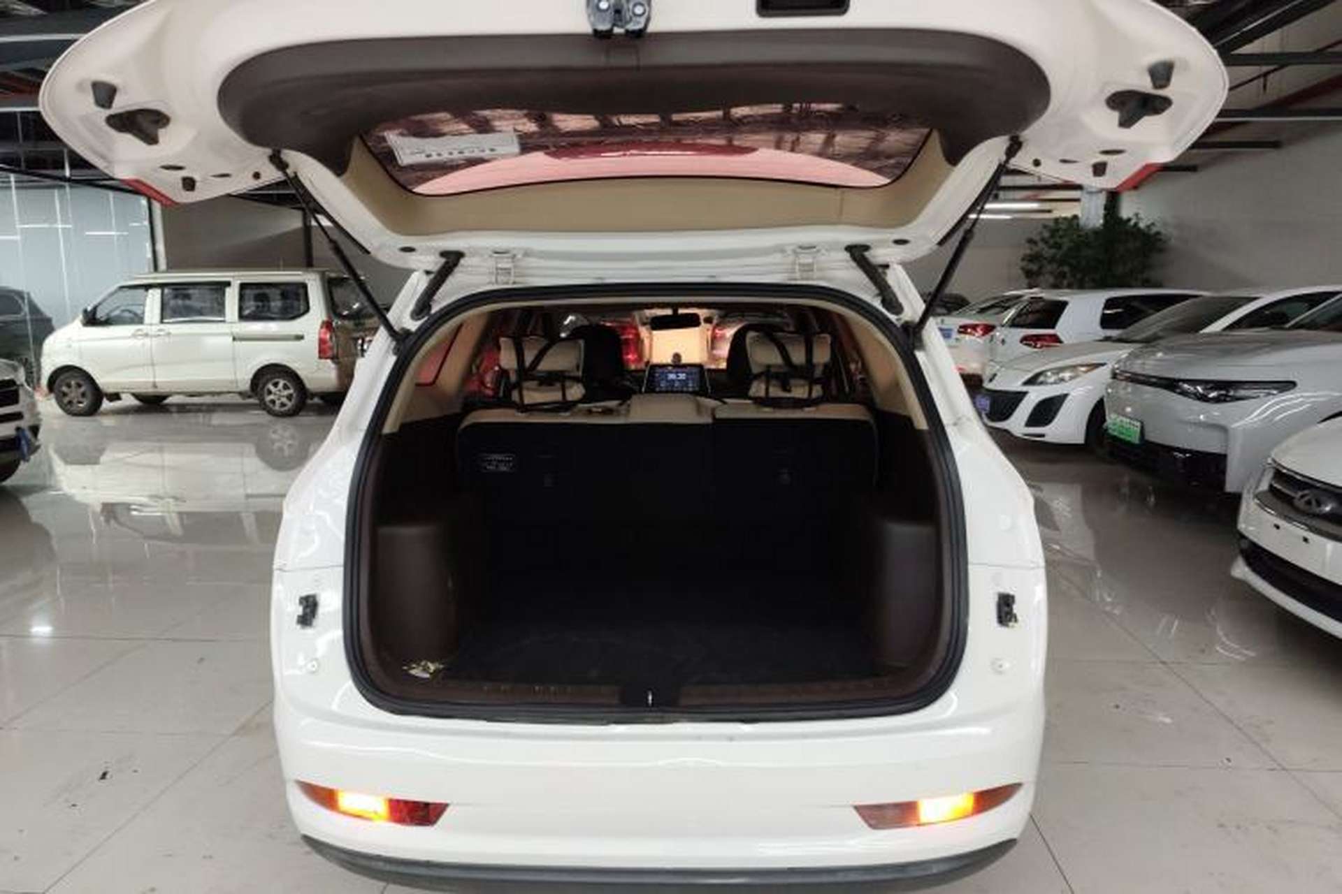 Used Baojun 310W 2017 1.5L Manual Comfort Version China V Trunk