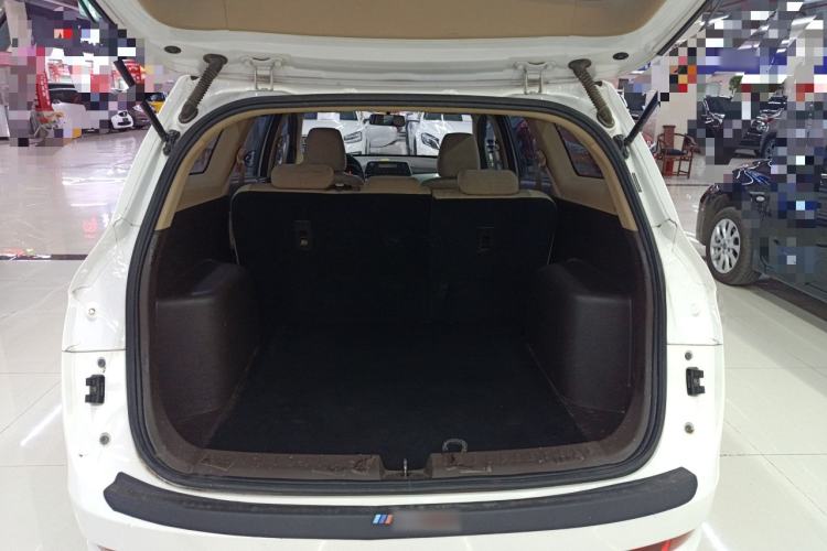 Used Baojun 310W 2017 1.5L Manual Comfort Version China V Trunk