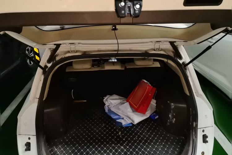 Used Baojun 310W 2017 1.5L Manual Fashion Model China V Trunk