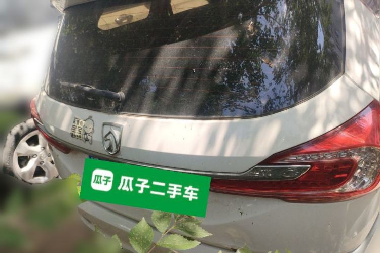 Used Baojun 310W 2017 1.5L Manual Fashion Model China V Trunk