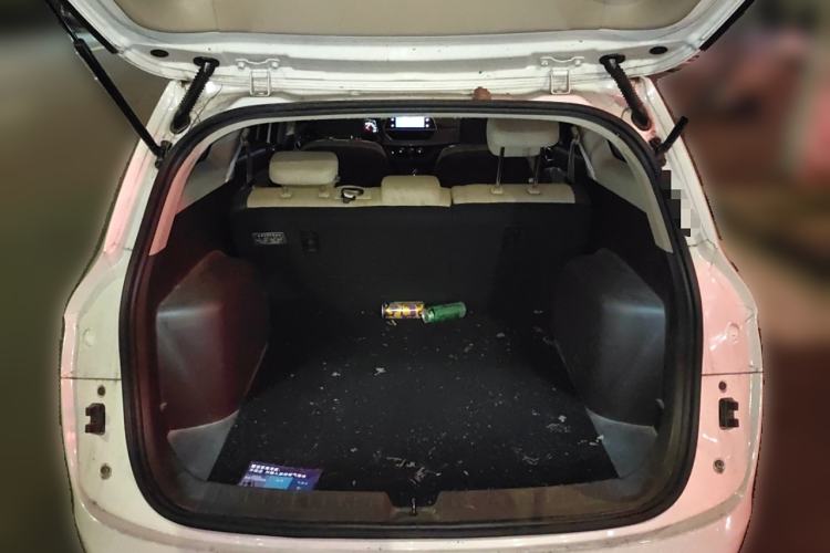 Used Baojun 310W 2017 1.5L Manual Fashion Model China V Trunk