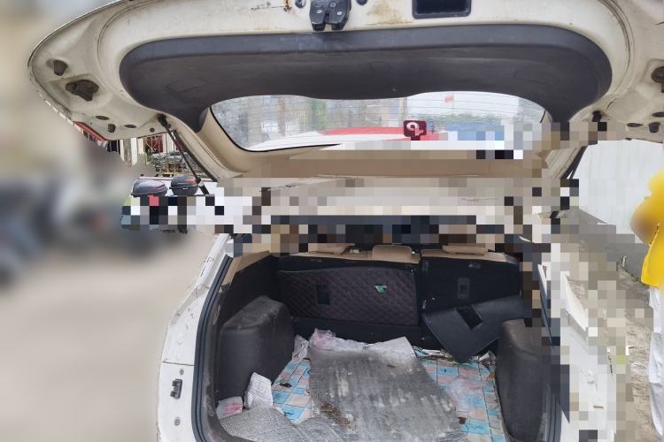Used Baojun 310W 2017 1.5L Manual Fashion Model China V Trunk