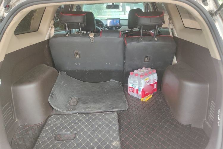 Used Baojun 310W 2017 1.5L Manual Fashion Edition China VI Trunk