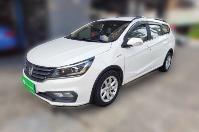 Used Baojun 310W 2017 1.5L Manual Fashion Model China V