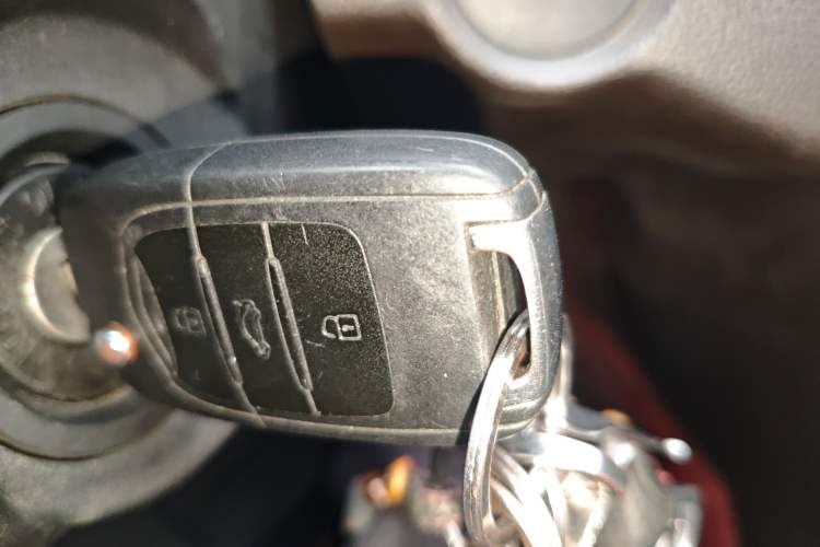 Used Baojun 310W 2017 1.5L Manual Comfort Version China VI Emission Standard Vehicle Key