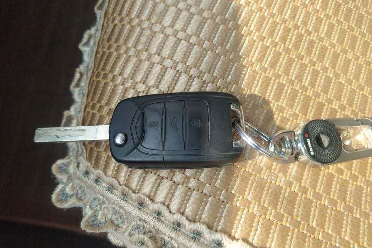 Used Baojun 310W 2017 1.5L Manual Fashion Model China V Vehicle Key