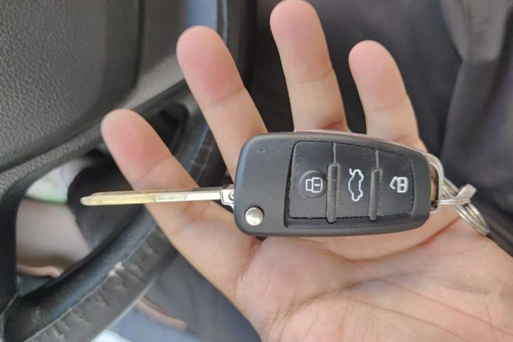 Used Baojun 310W 2017 1.2L Manual Value Edition China V Vehicle Key