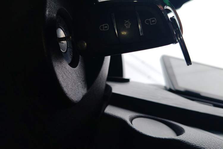 Used Baojun 310W 2017 1.2L Manual Value Edition China V Vehicle Key