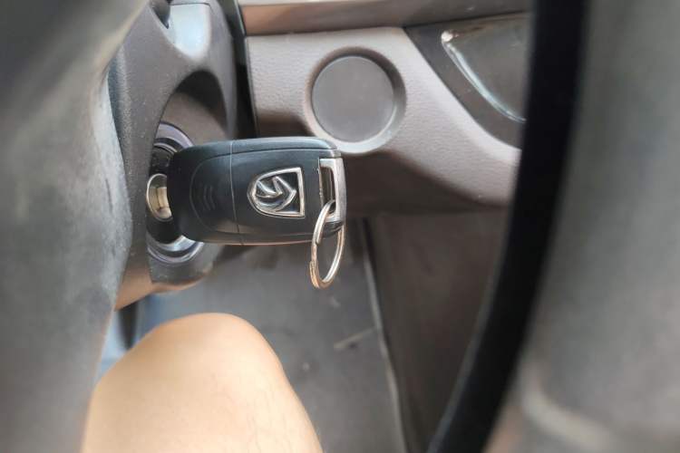 Used Baojun 310W 2017 1.5L Manual Fashion Model China V Vehicle Key