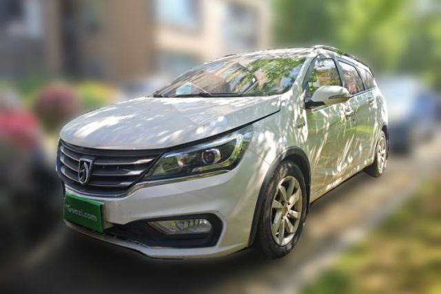 Used Baojun 310W 2017 1.5L Manual Fashion Model China V