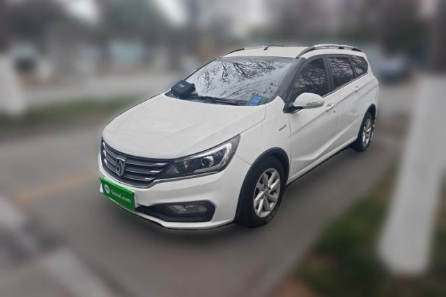 Used Baojun 310W 2017 1.5L Manual Fashion Model China V