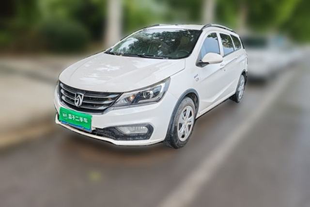 Used Baojun 310W 2017 1.5L Manual Comfort Version China VI Emission Standard