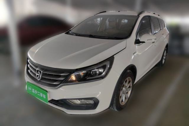 Used Baojun 310W 2017 1.5L Manual Fashion Model China V