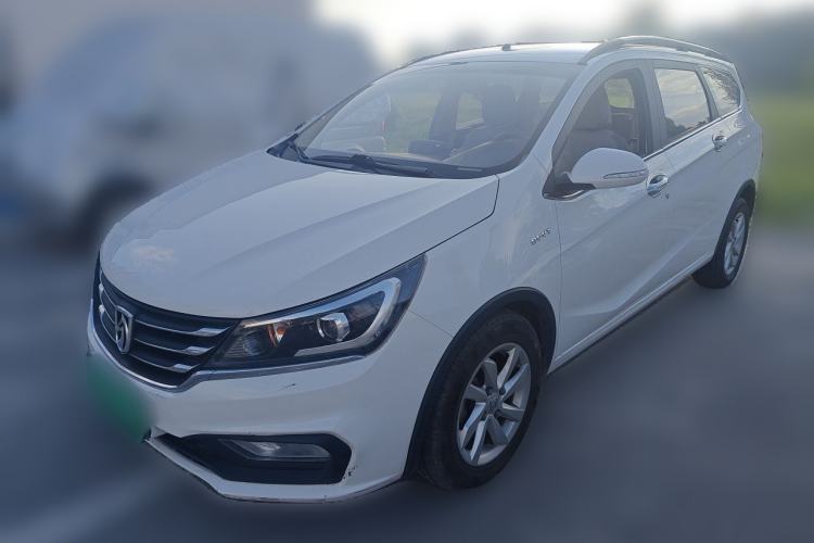 Used Baojun 310W 2017 1.5L Manual Fashion Model China V Guazi used car, China used car export, Used car for sale, Used cars, Cheapest cars for sale