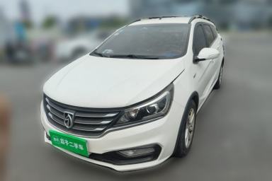 Used Baojun 310W 2017 1.5L Manual Fashion Model China V