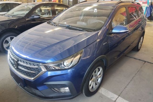 Baojun 310W 2018 1.5L Automatic Fashion Version China V Emission Standard с пробегом
