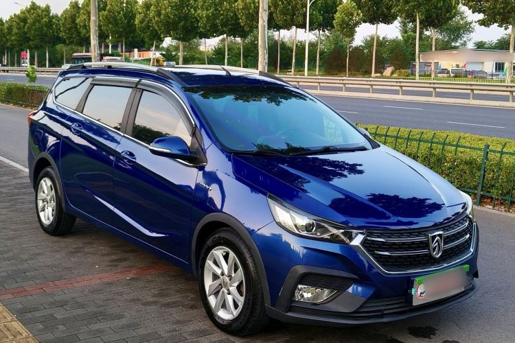 Used Baojun 310W 2018 1.5L Automatic Fashion Edition China VI Exterior 2