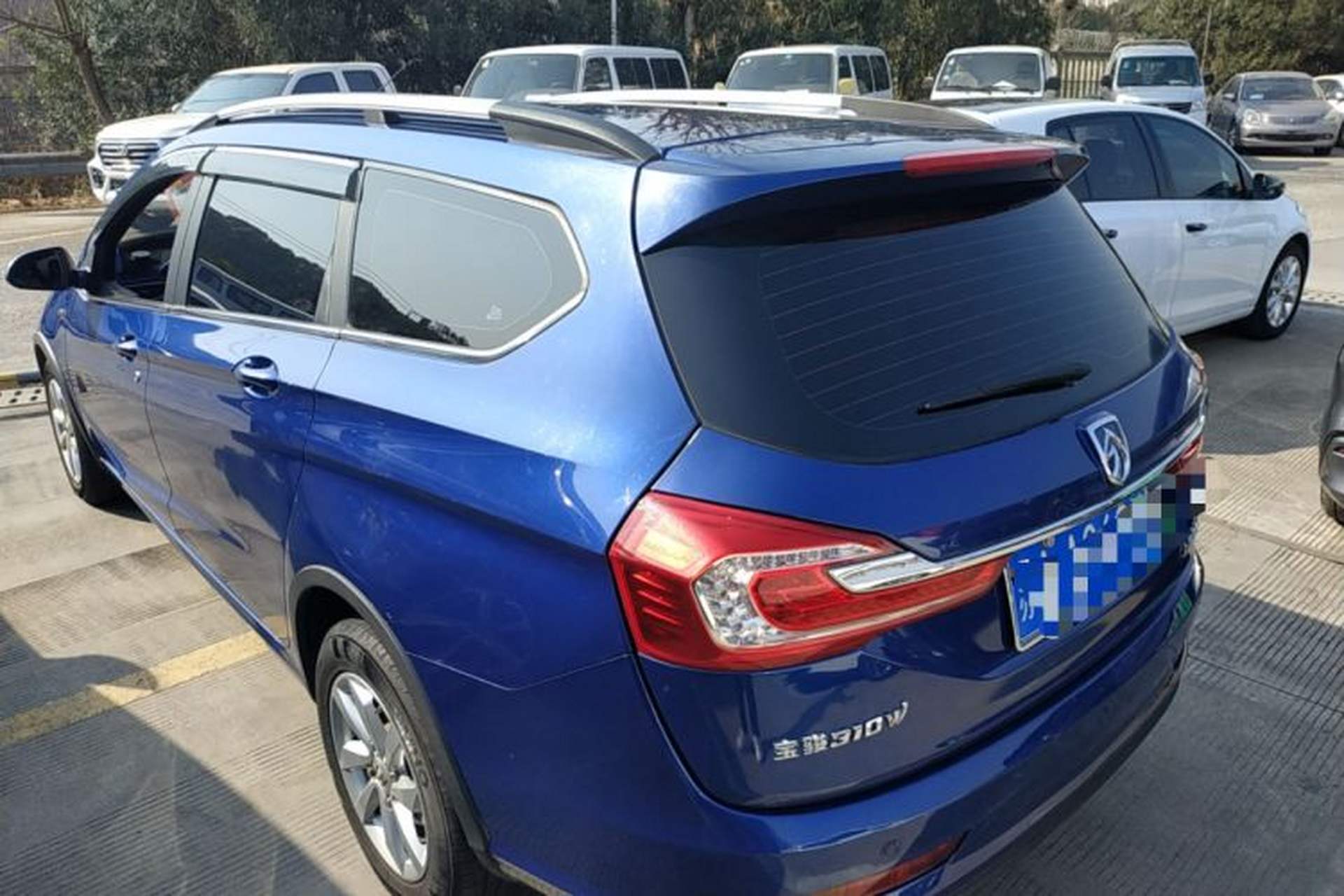 Used Baojun 310W 2018 1.5L Automatic Fashion Version China V Emission Standard Exterior 3